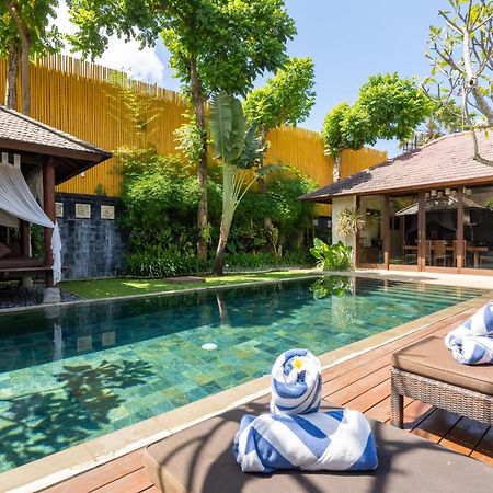 ดิ อากาชา ลักชัวรี วิลลา Hotel เซมินยัค ภายนอก รูปภาพ